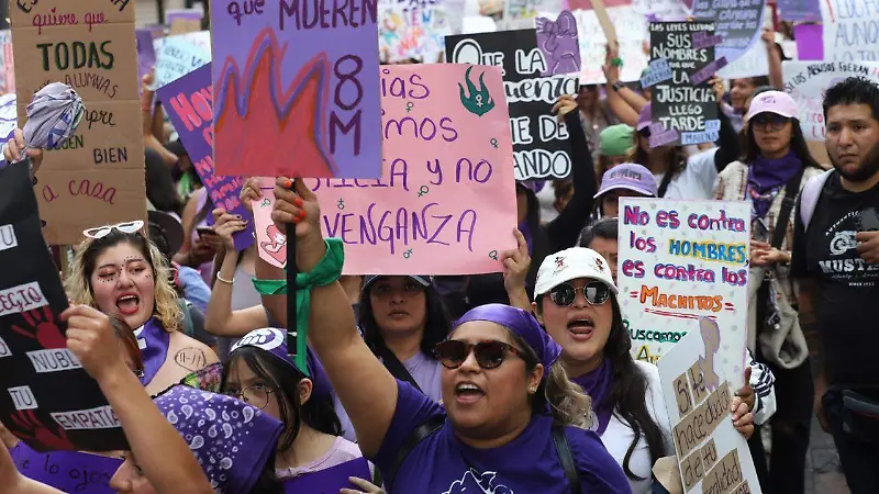 Marcha por el Día Internacional de la Mujer en Puebla